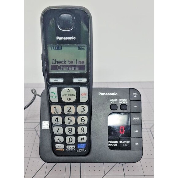 Panasonic Digital Cordless Answering System KX-TGE233  with 3 Telephone handsets - Picture 1 of 7